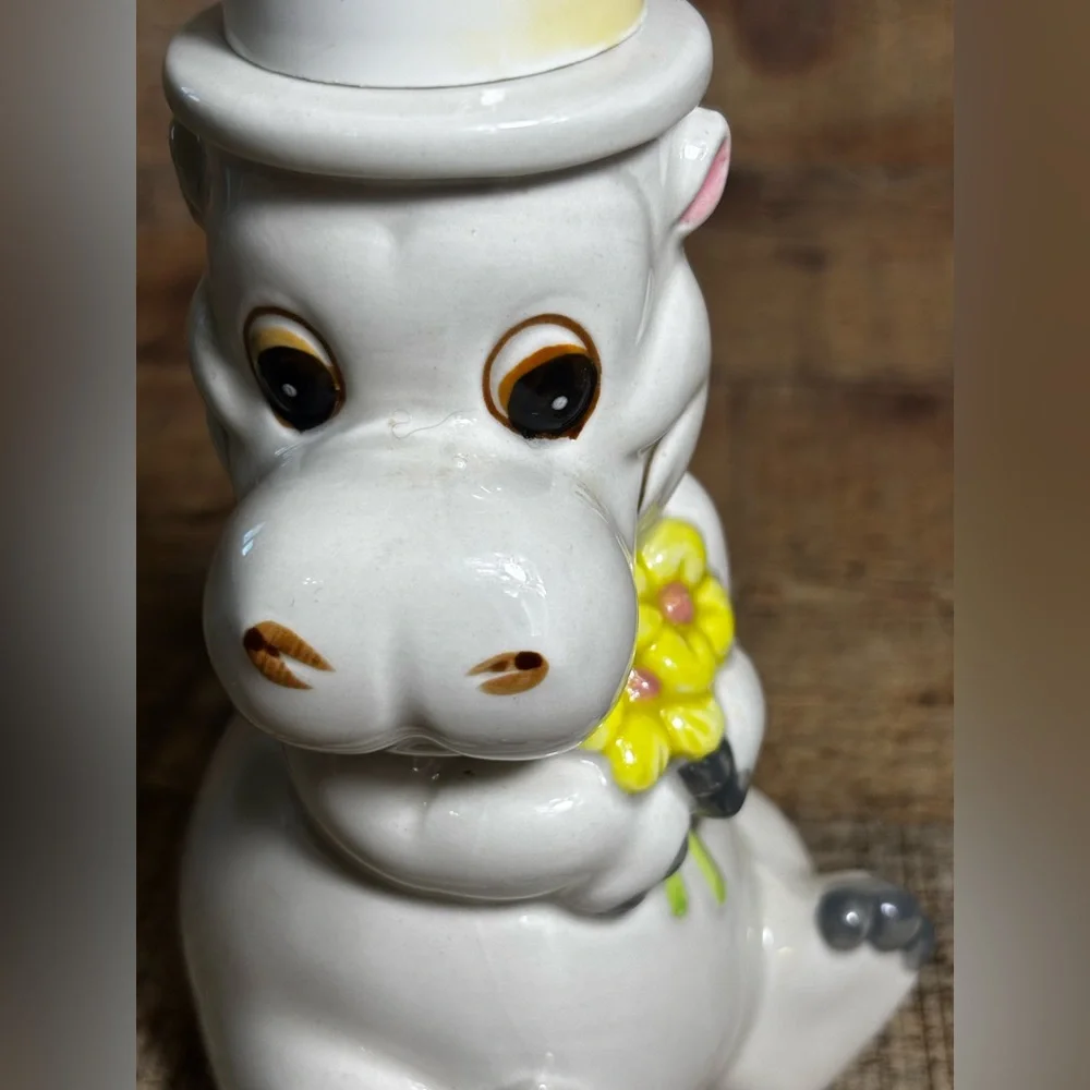 Vintage 80’s Andre Richard Bathroom Bath Soap Pump House Hippo Fantasy Friends